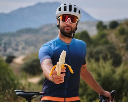 Strava a jedálniček cyklistov - dostatok energie nielen pred pretekmi