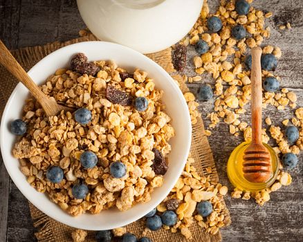 Müsli vs. granola na raňajky – aký je medzi nimi rozdiel?